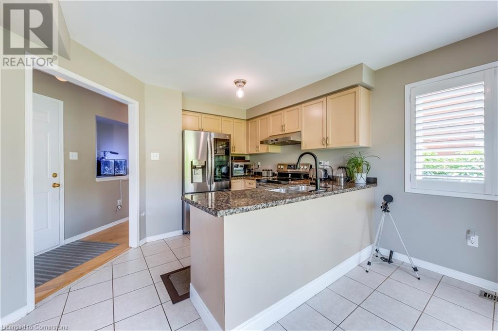 3751 Pearlstone Drive, Mississauga, Ontario  L5M 7H1 - Photo 11 - 40677367