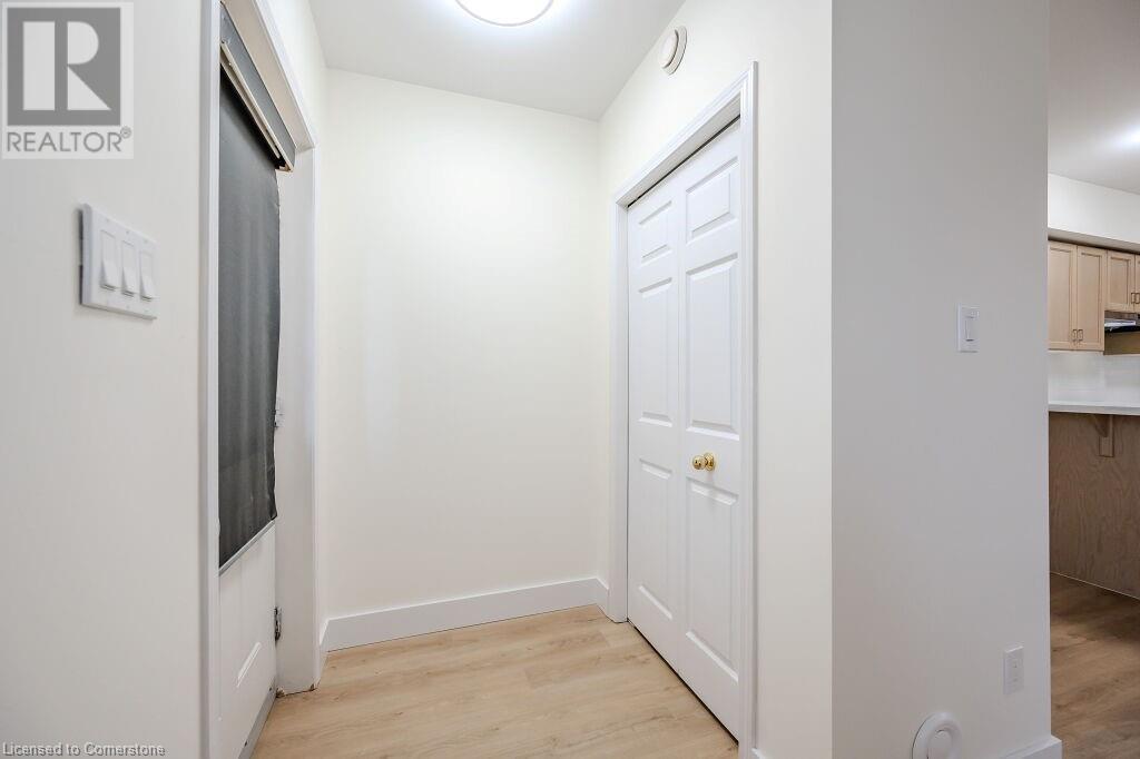 50 Howe Drive Unit# 3d, Kitchener, Ontario  N2E 0A3 - Photo 4 - 40675599