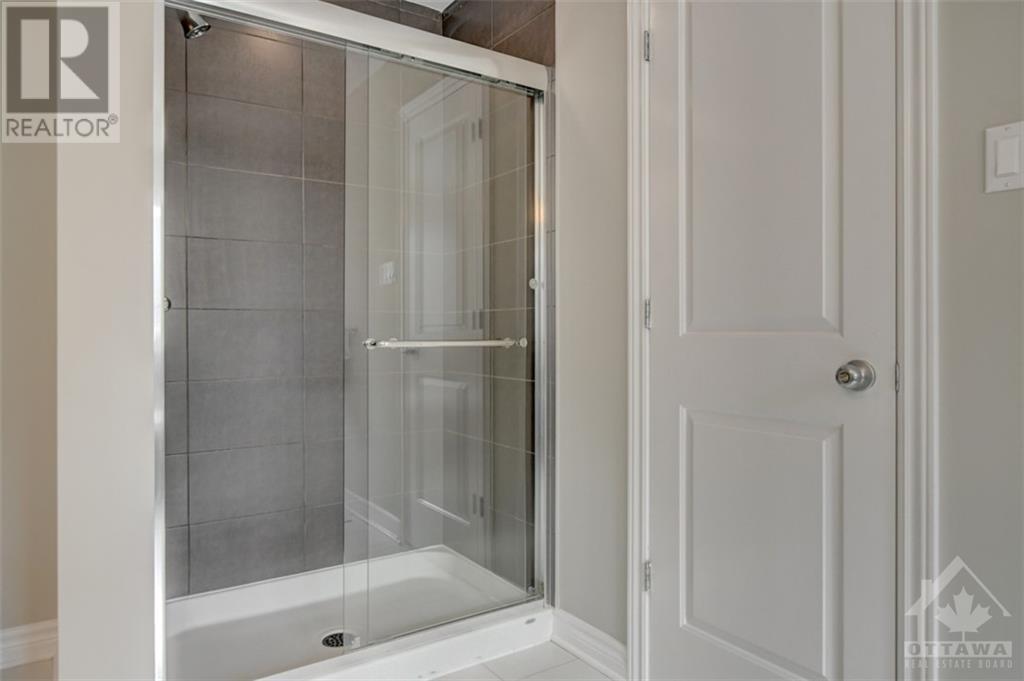 213 Mission Trail CrescentOttawa, Ontario  K2T 0H7 - Photo 17 - X10422958