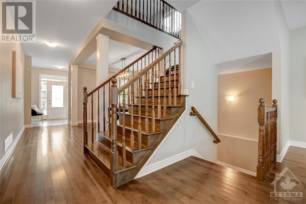 213 Mission Trail CrescentOttawa, Ontario  K2T 0H7 - Photo 5 - X10422958