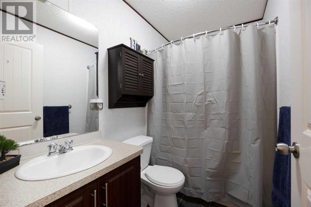 176 Greenbriar Bay, Fort Mcmurray, Alberta  T9H 3Y5 - Photo 6 - A2179051