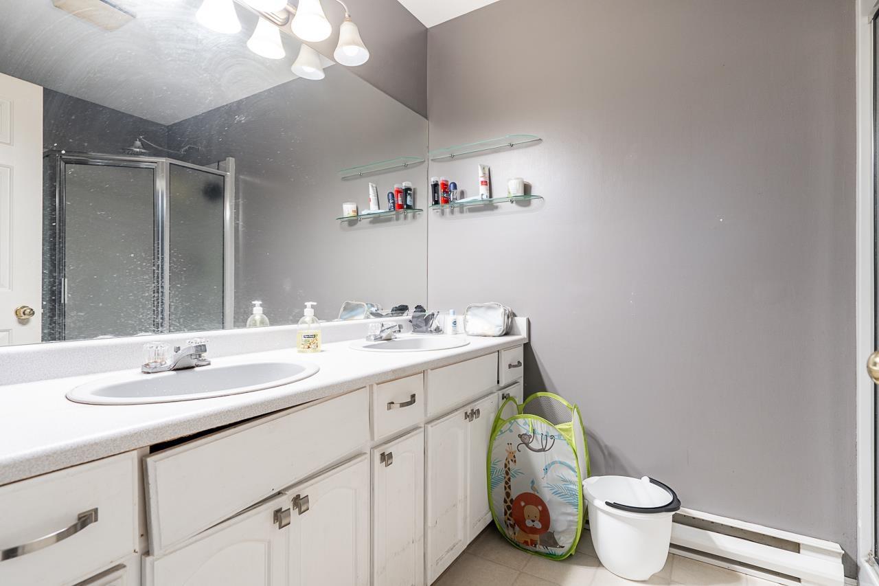 11681 99a Avenue, Surrey, British Columbia  V3V 7K5 - Photo 22 - R2943247