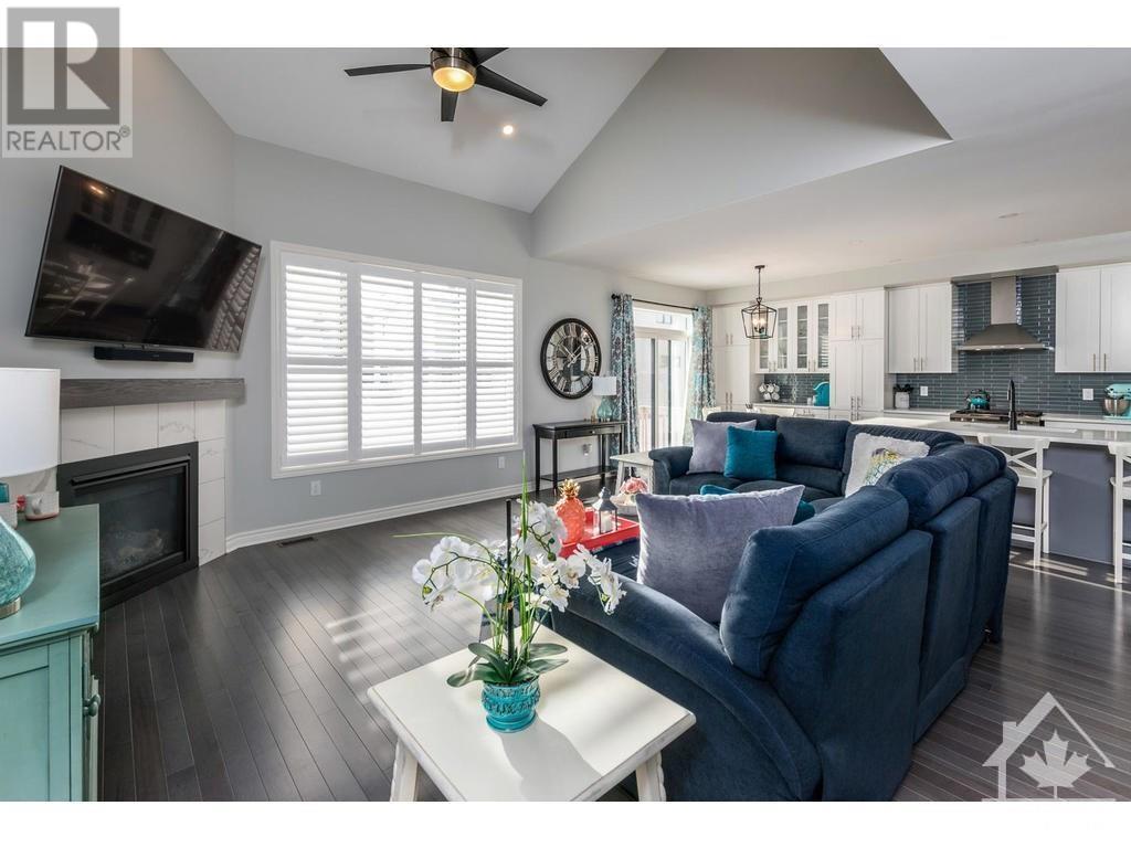 656 Parade Drive, Ottawa, Ontario  K2S 0Y9 - Photo 9 - X10423702