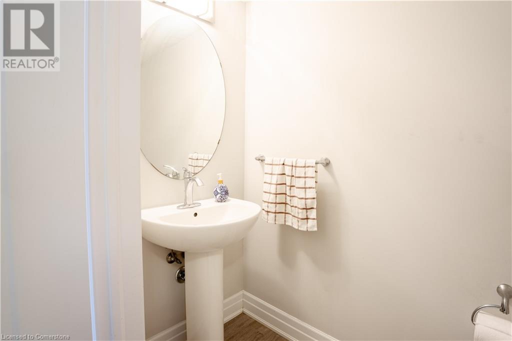 52 Munch AvenueCambridge, Ontario  N1R 0B9 - Photo 12 - 40657487