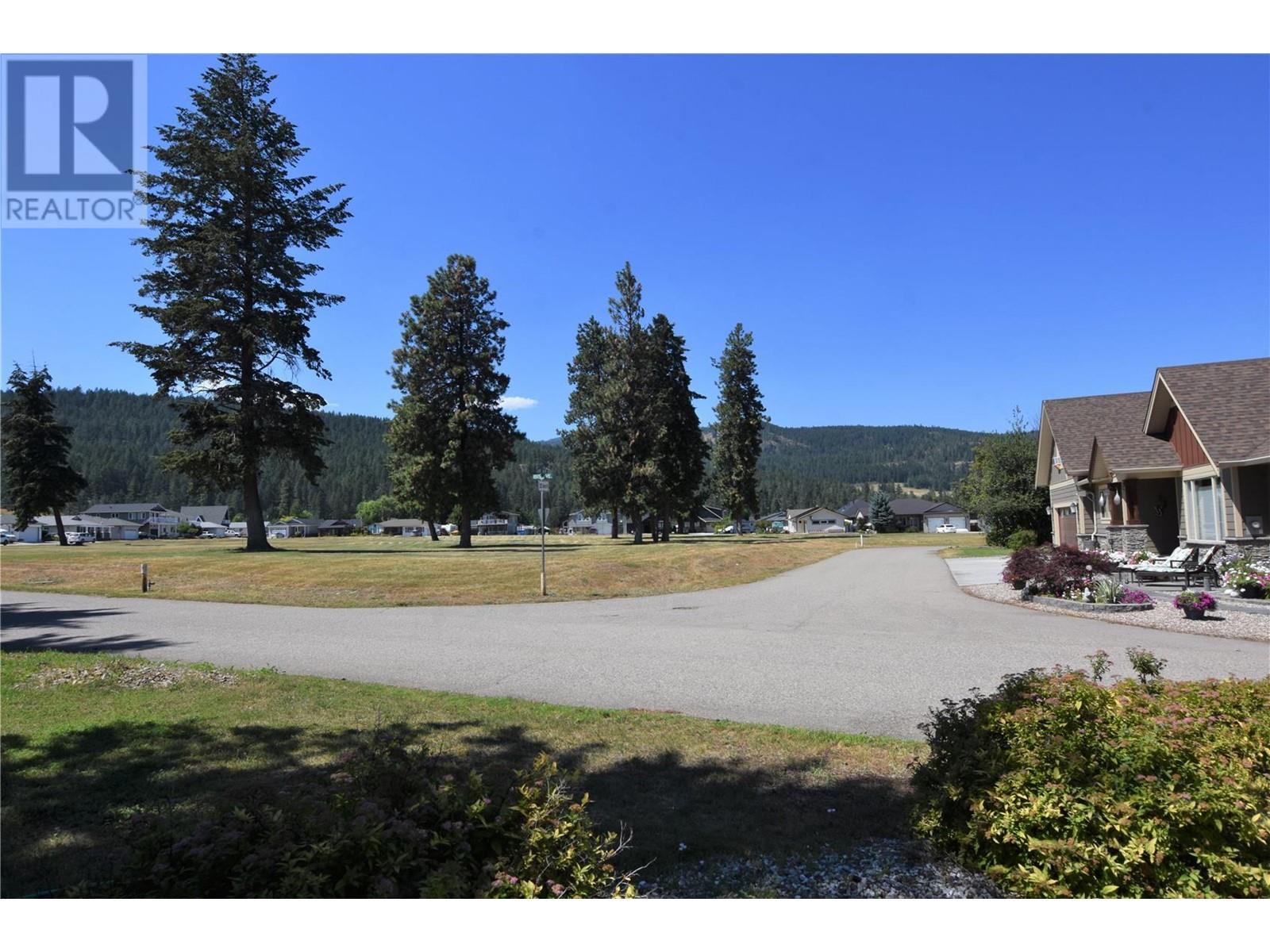Property at 458 Ibis Avenue image 4