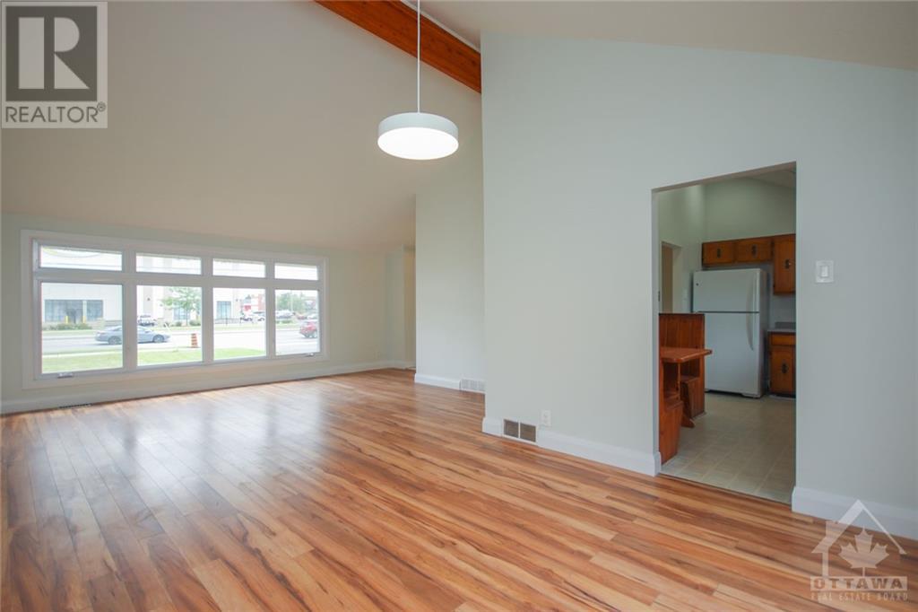 4343 Innes Road, Ottawa, Ontario  K1E 0A8 - Photo 4 - X10423606