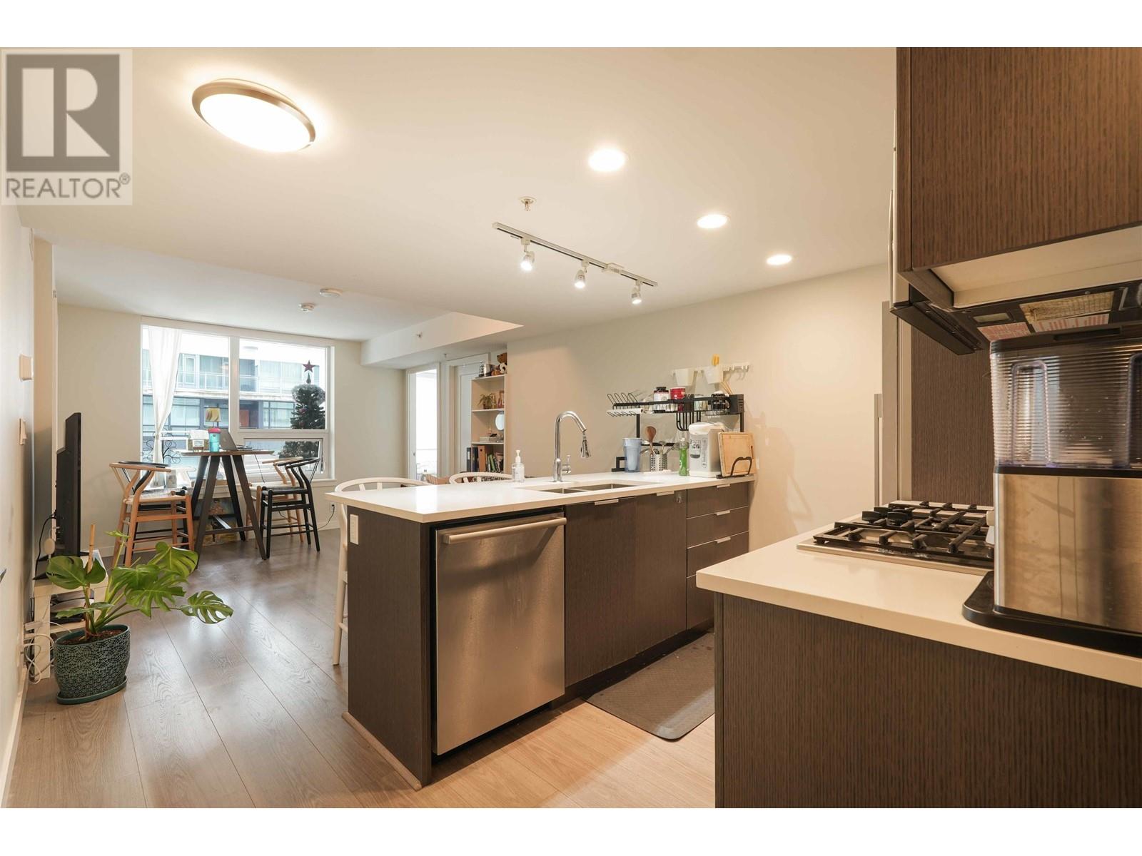 Listing Picture 3 of 26 : 615 8699 HAZELBRIDGE WAY, Richmond / 烈治文 - 魯藝地產 Yvonne Lu Group - MLS Medallion Club Member