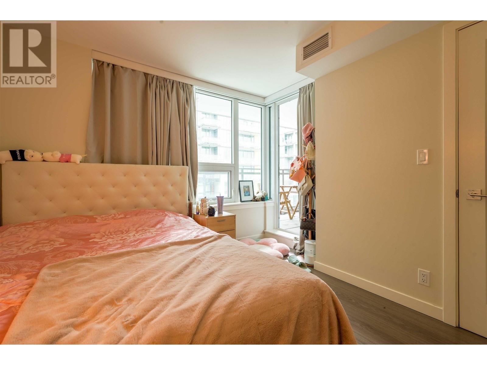 Listing Picture 6 of 26 : 615 8699 HAZELBRIDGE WAY, Richmond / 烈治文 - 魯藝地產 Yvonne Lu Group - MLS Medallion Club Member