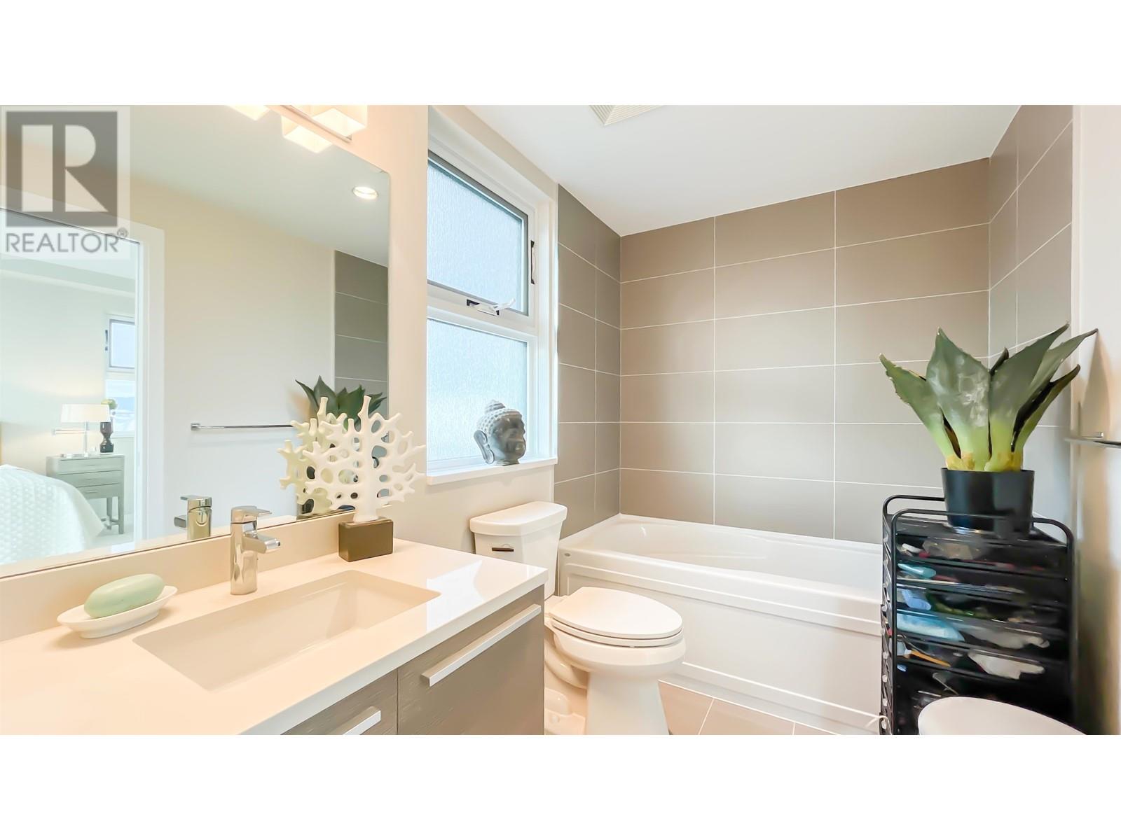 Listing Picture 24 of 32 : PH 2805 1323 HOMER STREET, Vancouver / 溫哥華 - 魯藝地產 Yvonne Lu Group - MLS Medallion Club Member