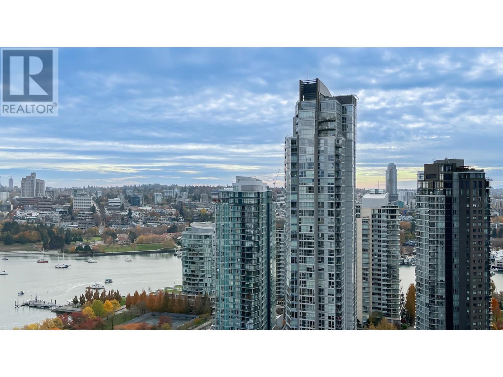 Listing Picture 30 of 32 : PH 2805 1323 HOMER STREET, Vancouver / 溫哥華 - 魯藝地產 Yvonne Lu Group - MLS Medallion Club Member