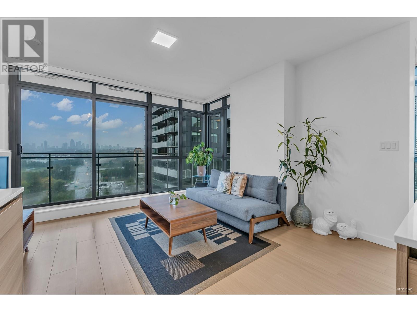 Listing Picture 10 of 38 : 1308 4488 JUNEAU STREET, Burnaby / 本拿比 - 魯藝地產 Yvonne Lu Group - MLS Medallion Club Member