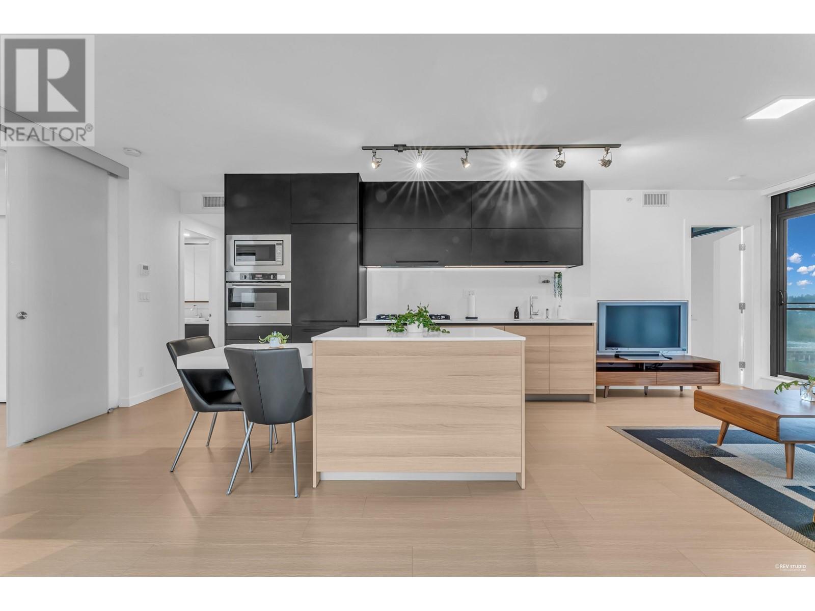 Listing Picture 4 of 38 : 1308 4488 JUNEAU STREET, Burnaby / 本拿比 - 魯藝地產 Yvonne Lu Group - MLS Medallion Club Member