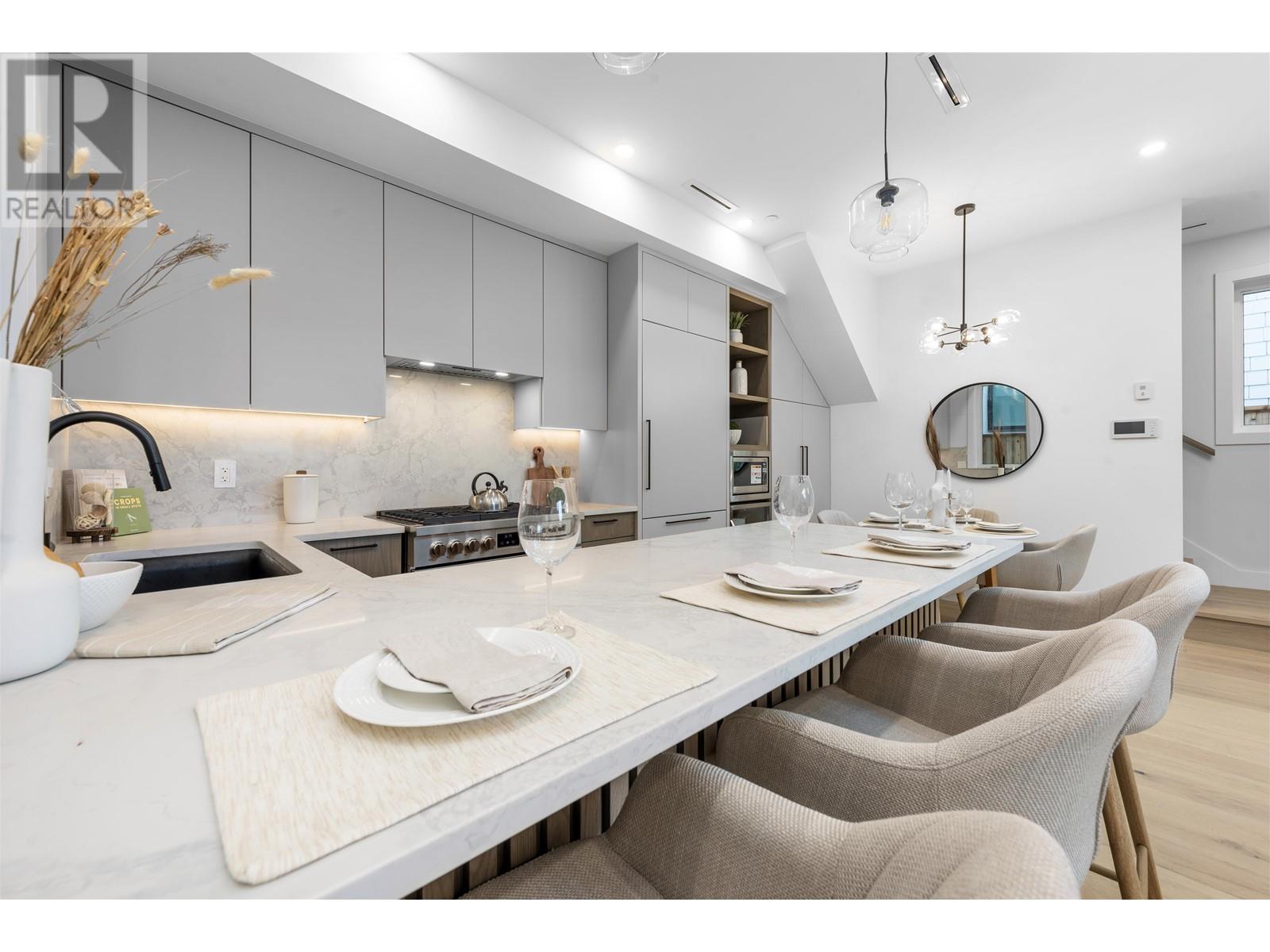 1 1328 E 35TH AVENUE