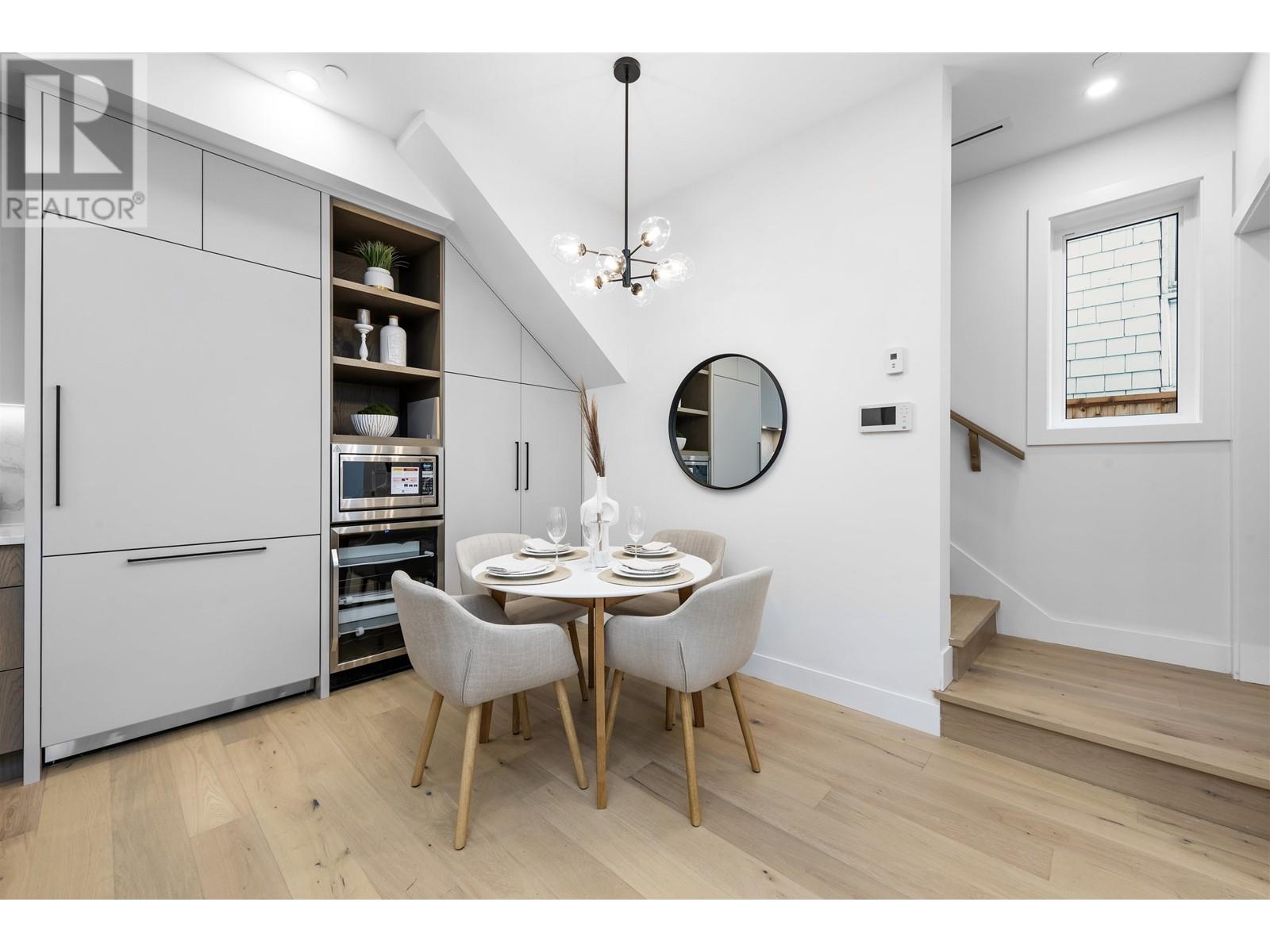 1 1328 E 35TH AVENUE