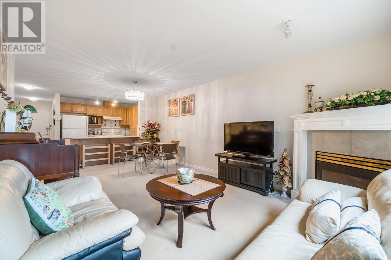 Listing Picture 10 of 22 : 203 988 W 54 TH AVENUE, Vancouver / 溫哥華 - 魯藝地產 Yvonne Lu Group - MLS Medallion Club Member