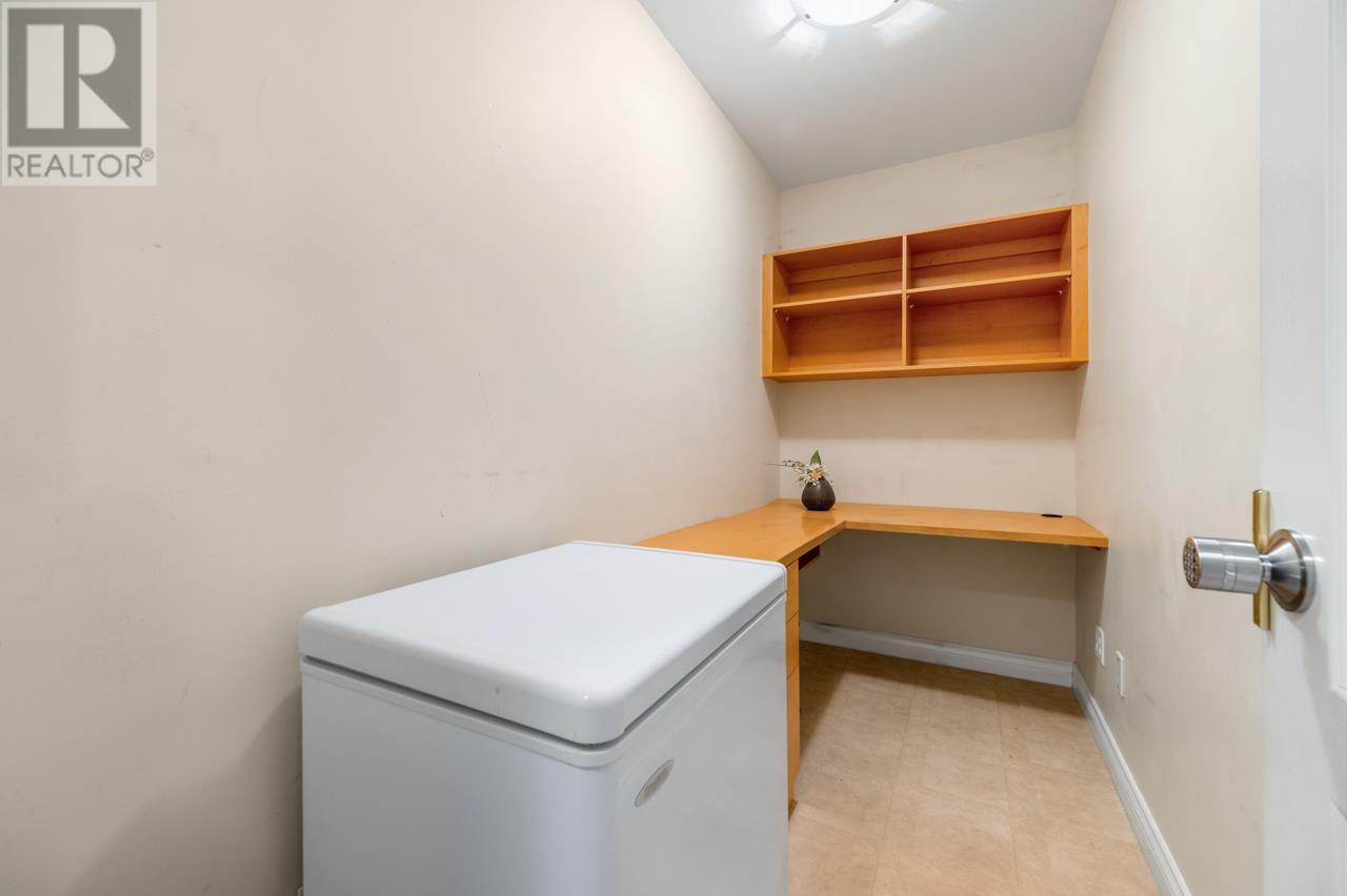 Listing Picture 13 of 22 : 203 988 W 54 TH AVENUE, Vancouver / 溫哥華 - 魯藝地產 Yvonne Lu Group - MLS Medallion Club Member