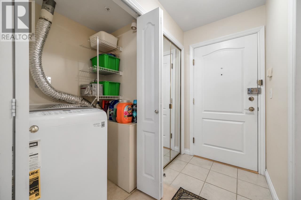 Listing Picture 21 of 22 : 203 988 W 54 TH AVENUE, Vancouver / 溫哥華 - 魯藝地產 Yvonne Lu Group - MLS Medallion Club Member