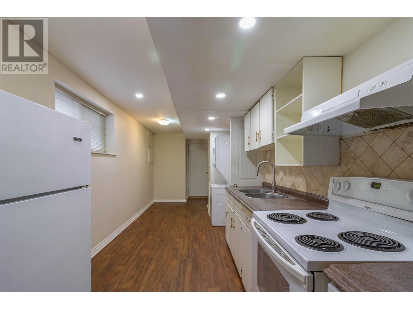 Listing Picture 21 of 28 : 5630 LINCOLN STREET, Vancouver / 溫哥華 - 魯藝地產 Yvonne Lu Group - MLS Medallion Club Member