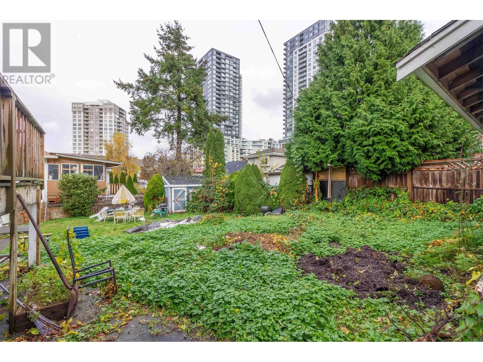 Listing Picture 26 of 28 : 5630 LINCOLN STREET, Vancouver / 溫哥華 - 魯藝地產 Yvonne Lu Group - MLS Medallion Club Member