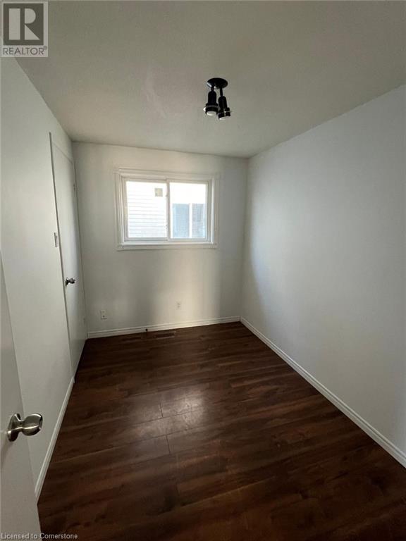 690 Elgin Street N Unit# Main, Cambridge, Ontario  N1R 7W5 - Photo 6 - 40639664