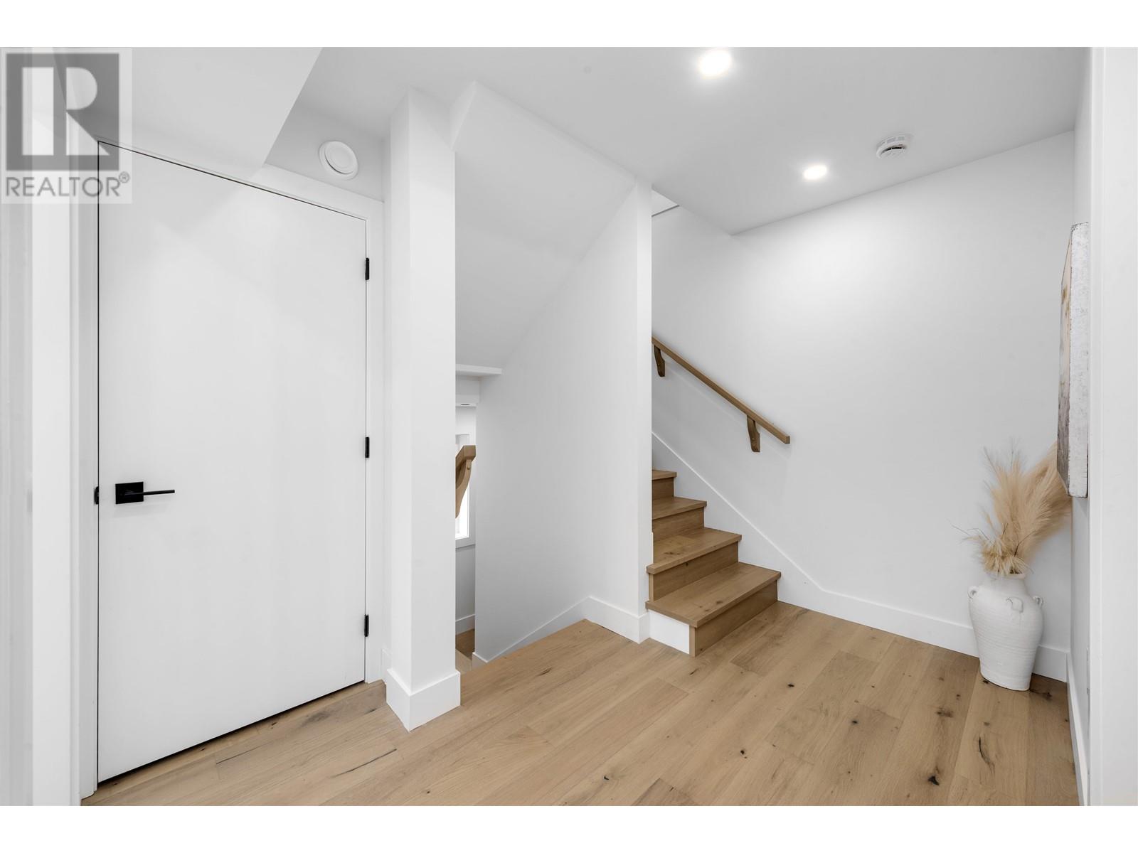 2 1328 E 35TH AVENUE