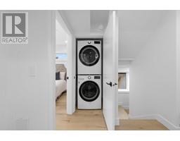 2 1328 E 35TH AVENUE