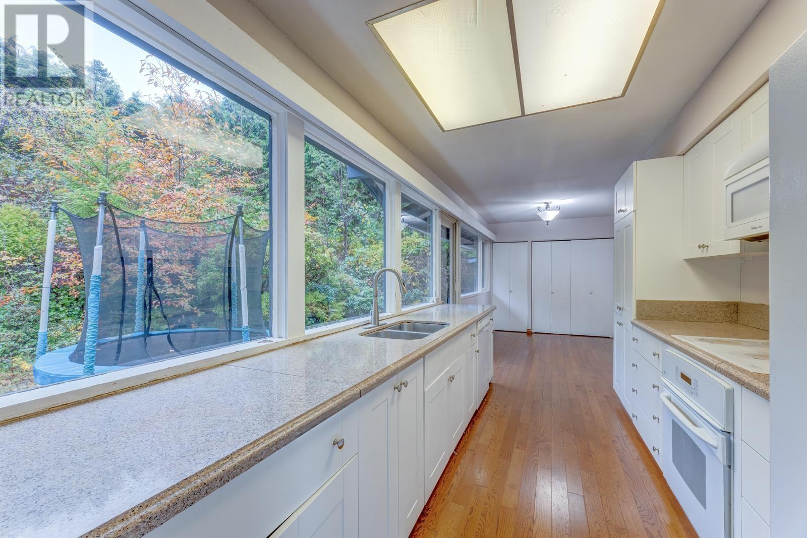 1380 BURNSIDE ROAD, West Vancouver real estate listing R2944338 for sale