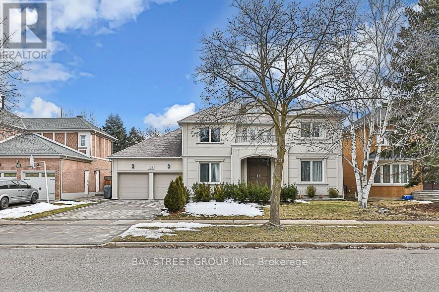 135 STRATHEARN AVENUE, richmond hill (bayview hill), Ontario