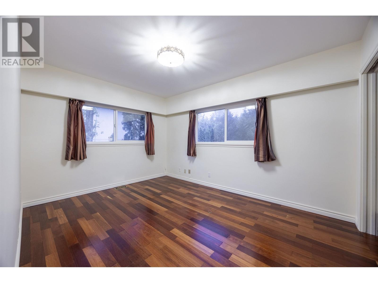 1215 Como Lake Avenue, Coquitlam, British Columbia  V3J 7R5 - Photo 20 - R2944112