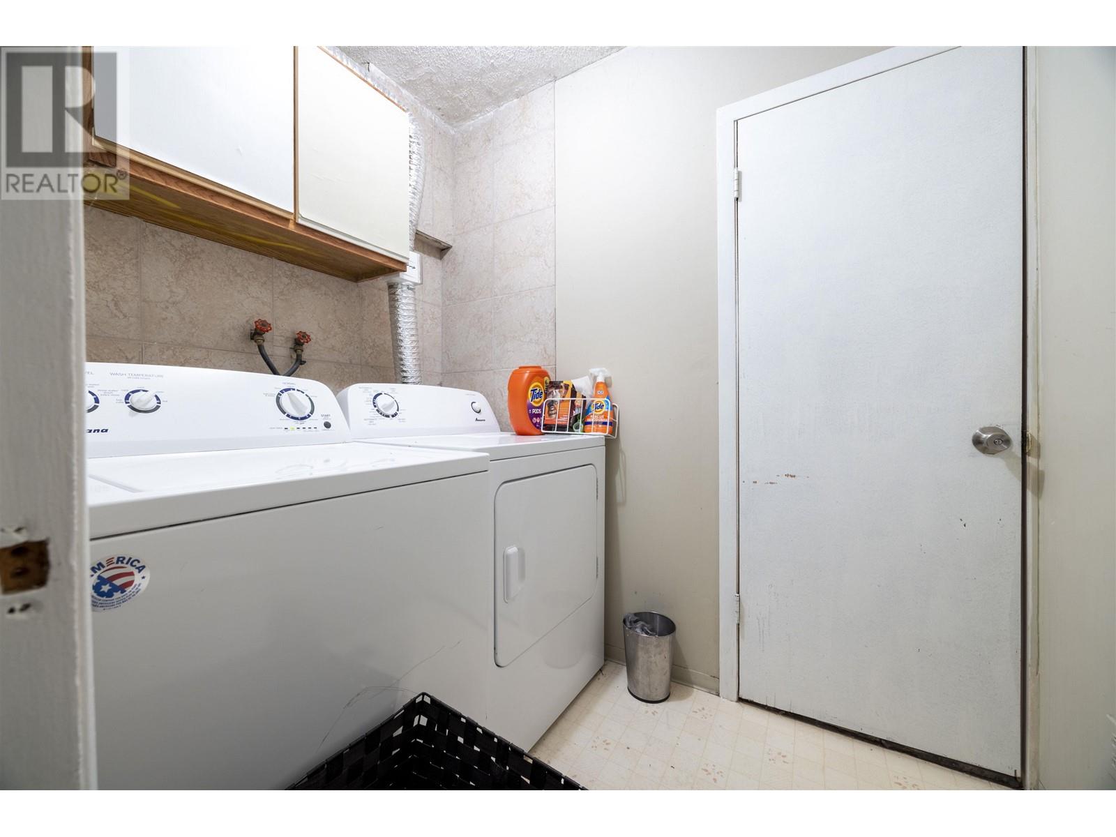 1215 Como Lake Avenue, Coquitlam, British Columbia  V3J 7R5 - Photo 34 - R2944112