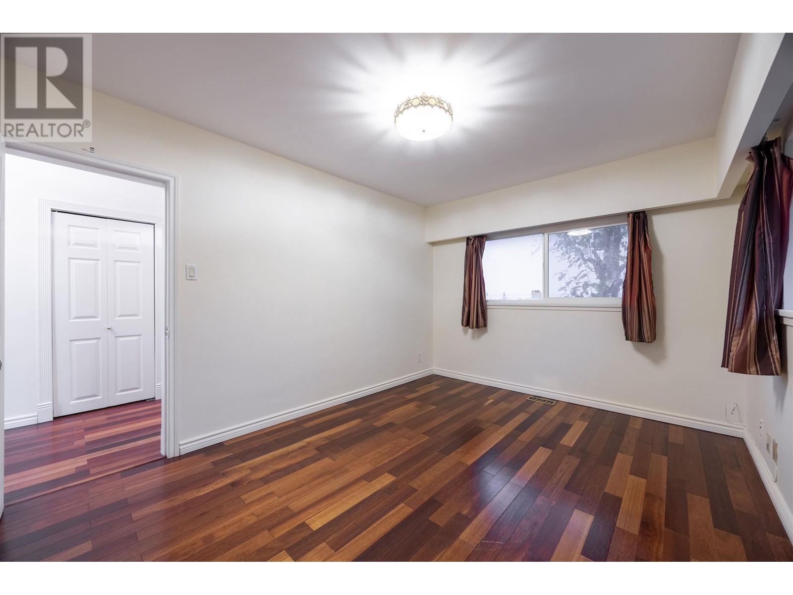 1215 Como Lake Avenue, Coquitlam, British Columbia  V3J 7R5 - Photo 19 - R2944112