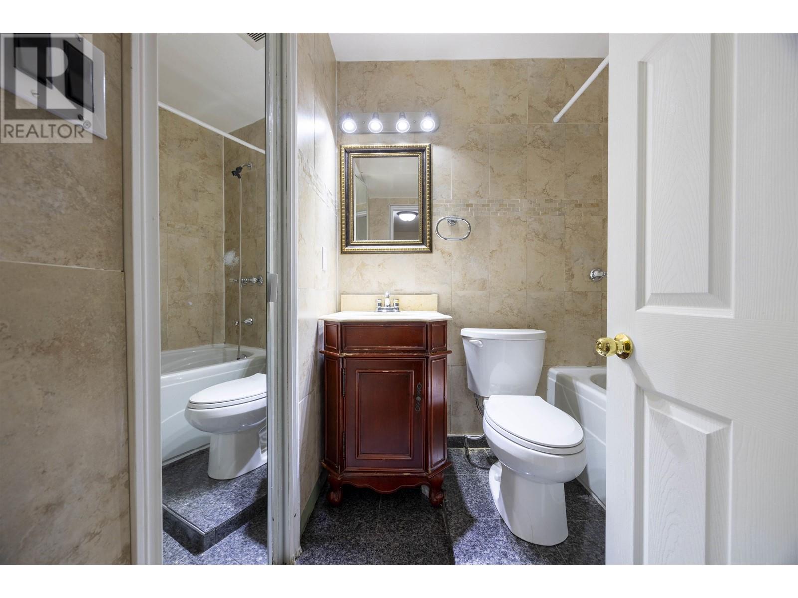 1215 Como Lake Avenue, Coquitlam, British Columbia  V3J 7R5 - Photo 18 - R2944112