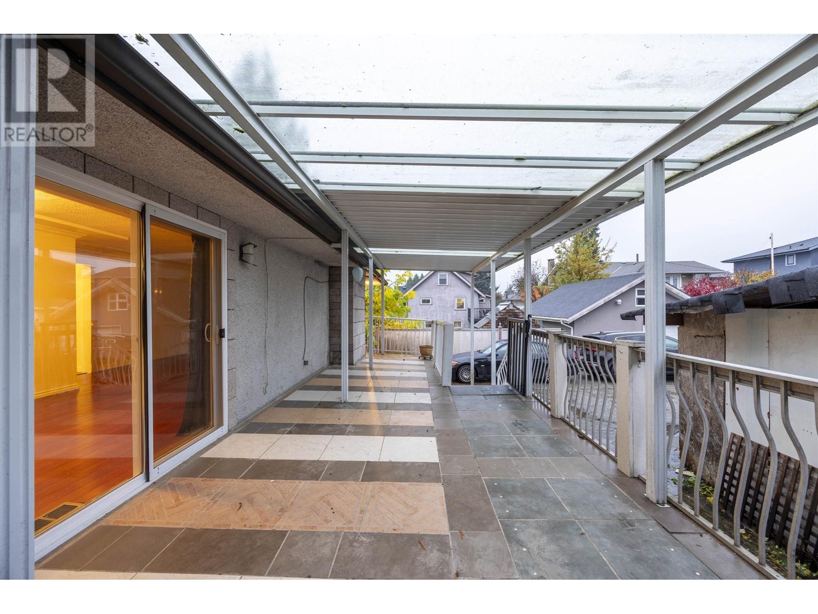 1215 Como Lake Avenue, Coquitlam, British Columbia  V3J 7R5 - Photo 37 - R2944112