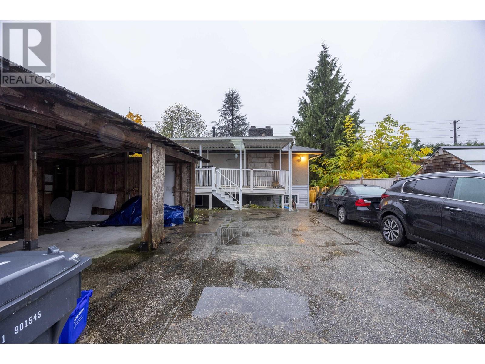 1215 Como Lake Avenue, Coquitlam, British Columbia  V3J 7R5 - Photo 36 - R2944112