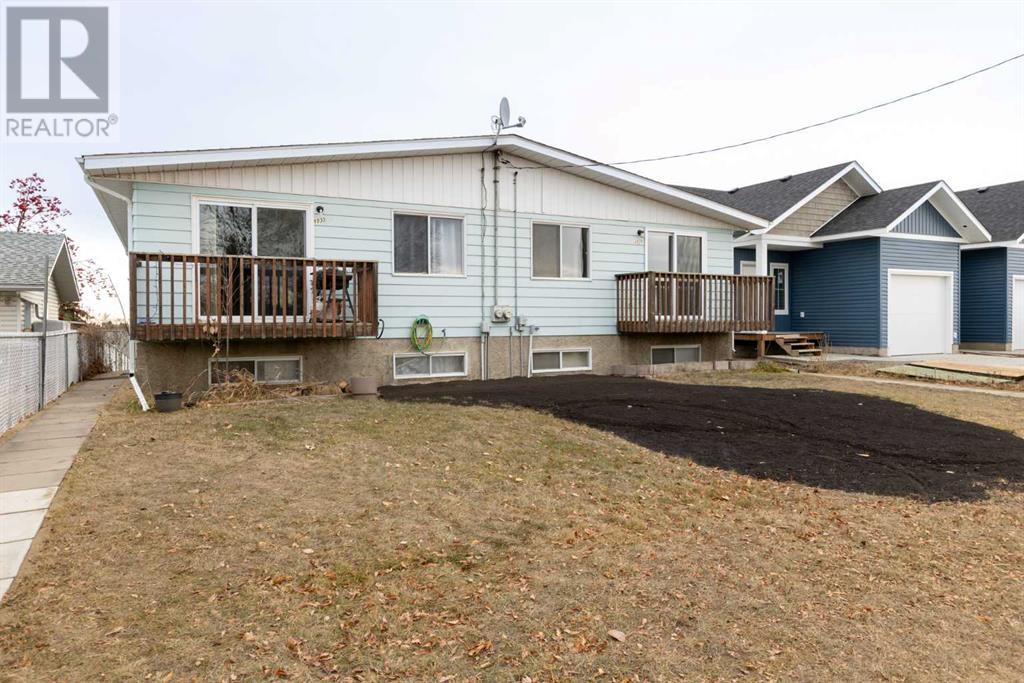 4928 & 4930 59 Street, Innisfail, Alberta