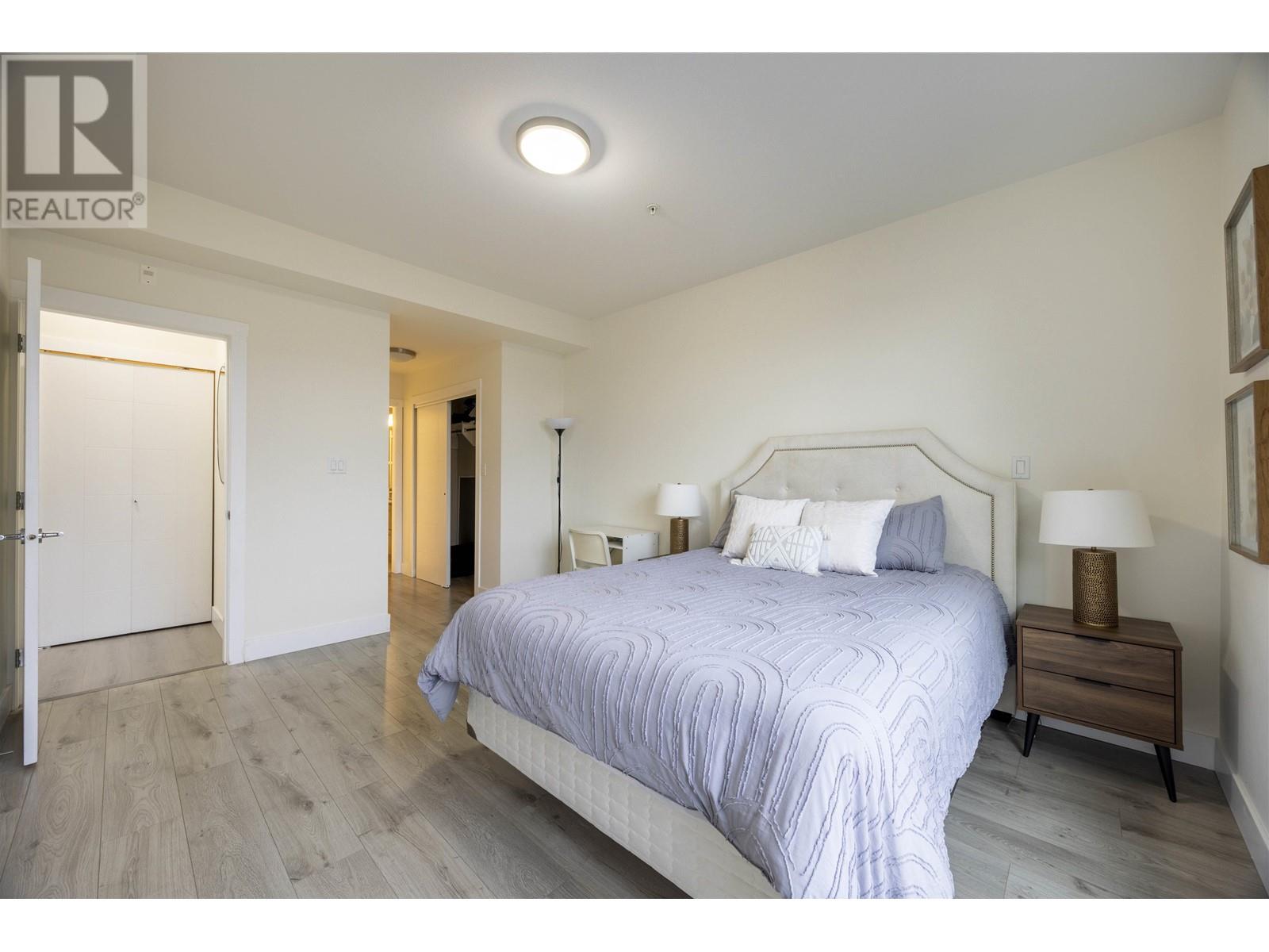 Listing Picture 9 of 22 : 302 6011 NO. 1 ROAD, Richmond / 烈治文 - 魯藝地產 Yvonne Lu Group - MLS Medallion Club Member