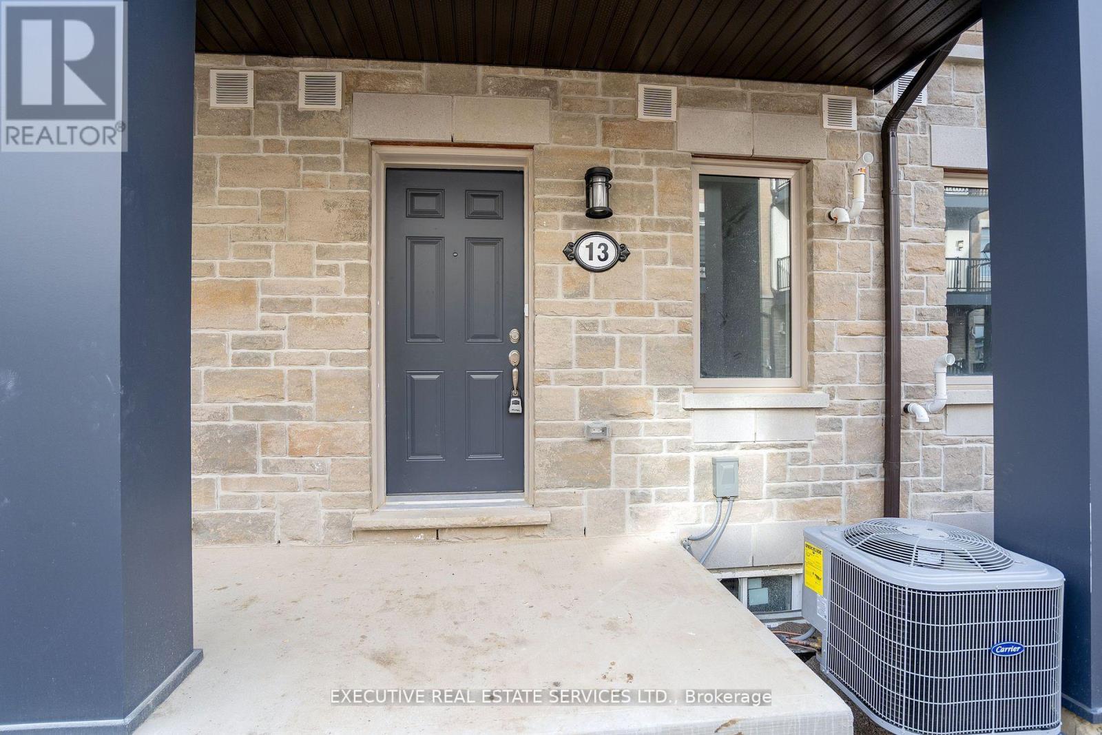 13 Ormand Terrace, Caledon, Ontario  L7C 4E5 - Photo 4 - W10423428