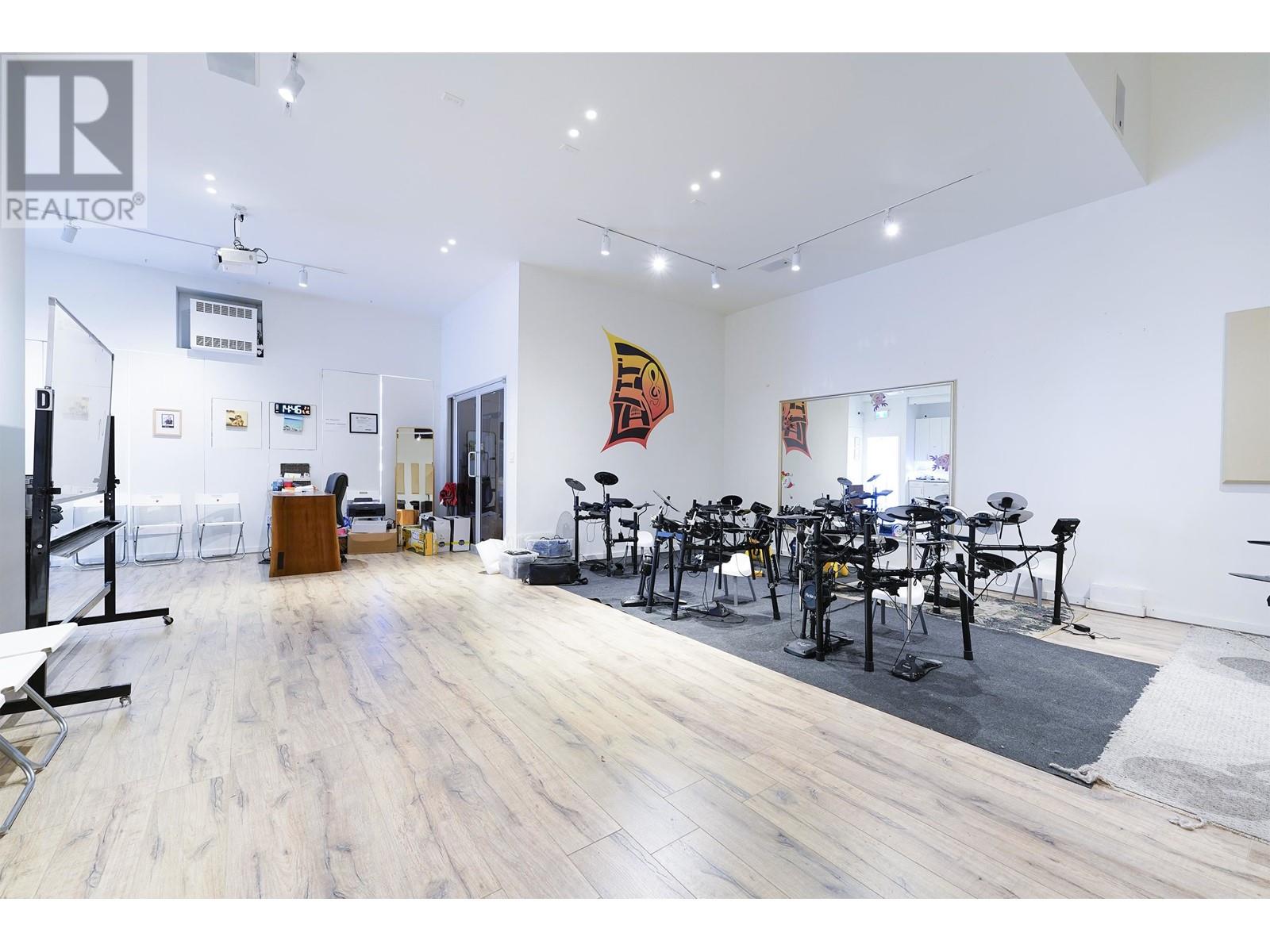 Listing Picture 9 of 17 : 173 11860 HAMMERSMITH WAY, Richmond / 烈治文 - 魯藝地產 Yvonne Lu Group - MLS Medallion Club Member