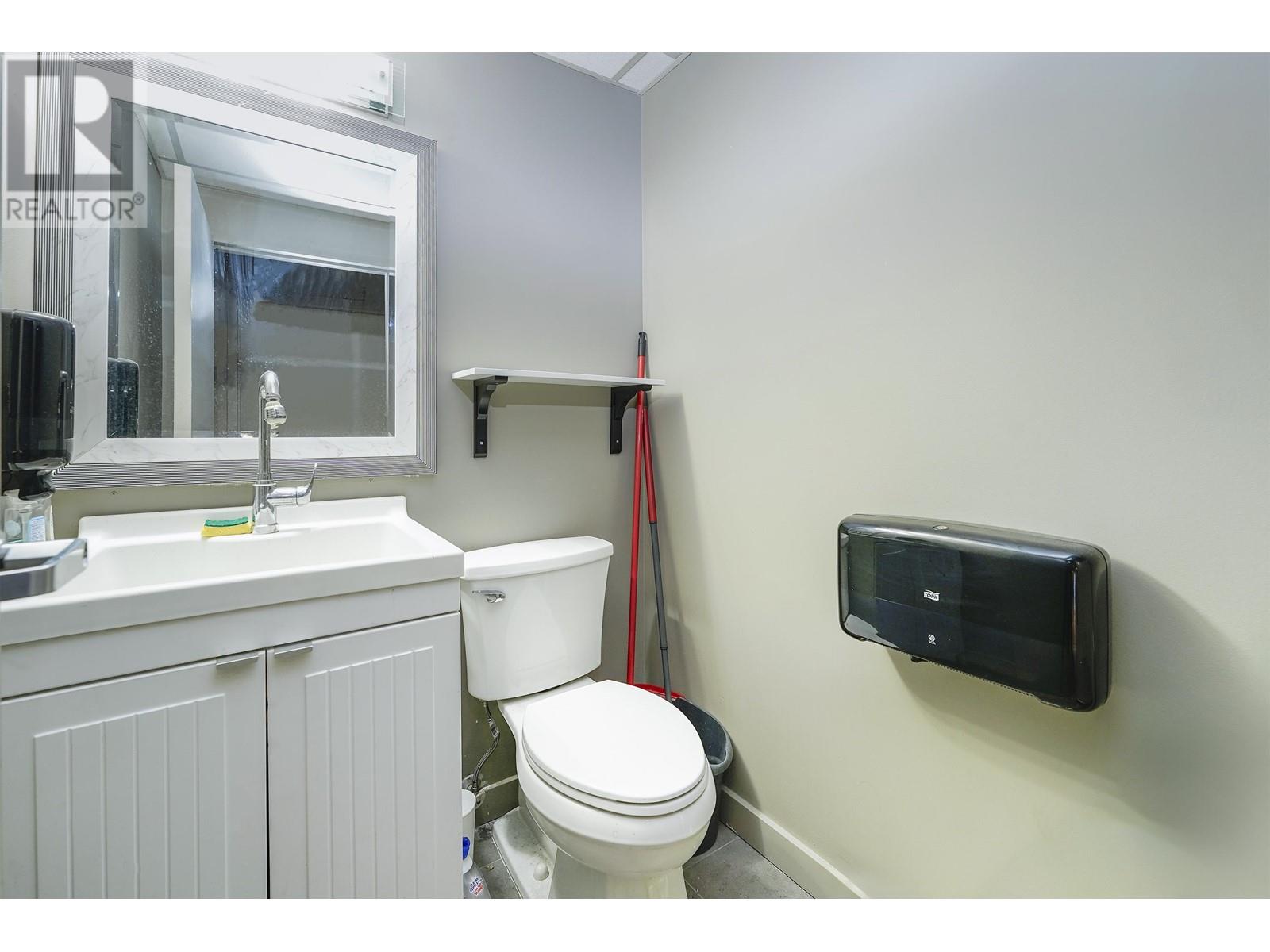 Listing Picture 17 of 17 : 173 11860 HAMMERSMITH WAY, Richmond / 烈治文 - 魯藝地產 Yvonne Lu Group - MLS Medallion Club Member