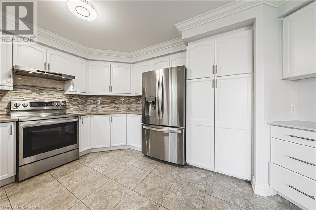 1150 Skyview Drive Unit# 52Burlington, Ontario  L7P 4X5 - Photo 13 - 40676252