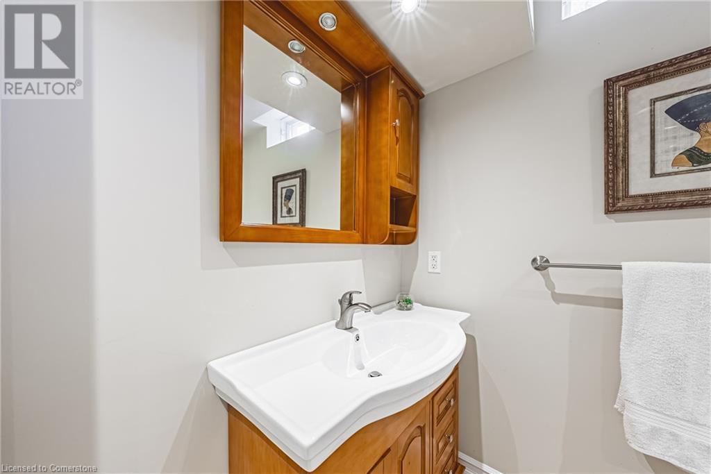 1150 Skyview Drive Unit# 52Burlington, Ontario  L7P 4X5 - Photo 37 - 40676252