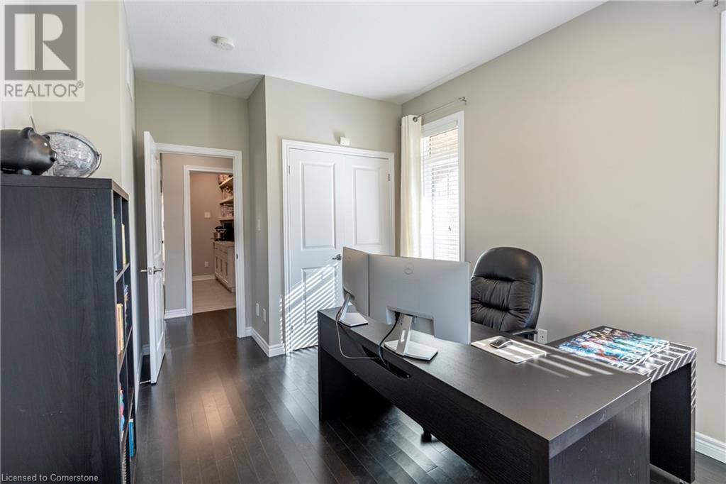 219 Falconridge DriveKitchener, Ontario  N2K 0B6 - Photo 7 - 40673862