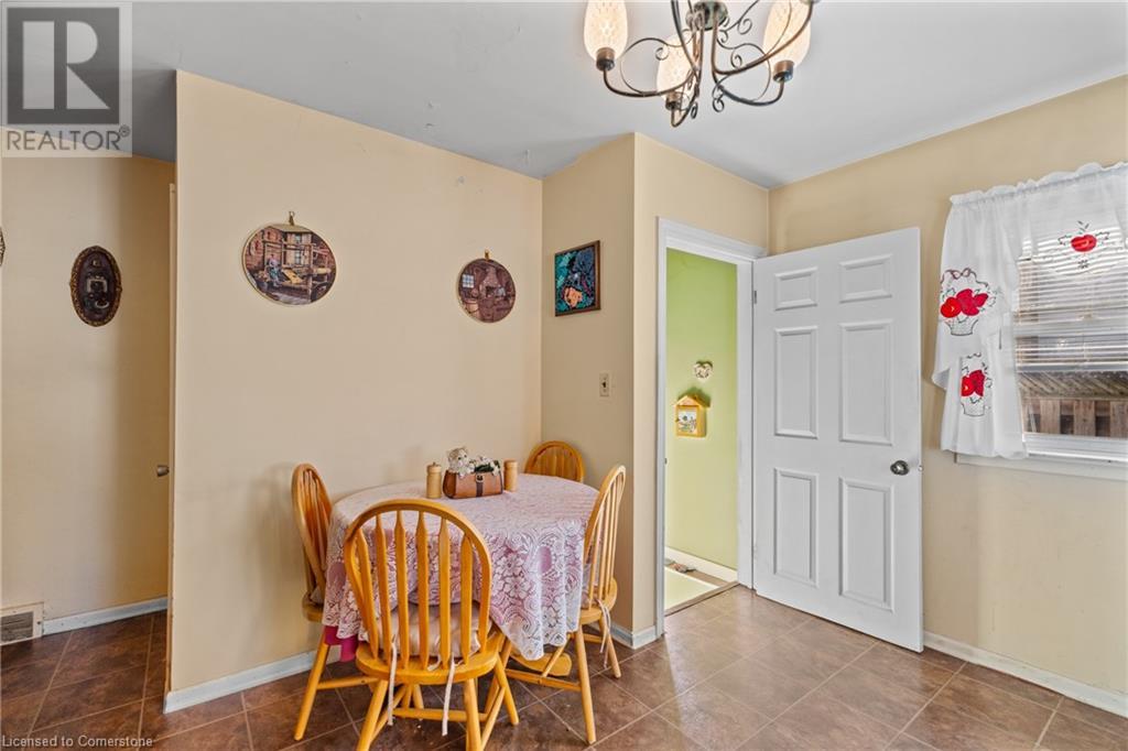 6749 Betty Avenue, Niagara Falls, Ontario  L2G 5W4 - Photo 6 - 40676088