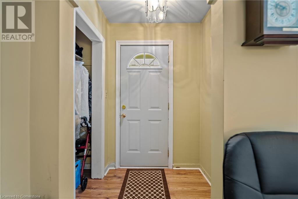 6749 Betty Avenue, Niagara Falls, Ontario  L2G 5W4 - Photo 8 - 40676088