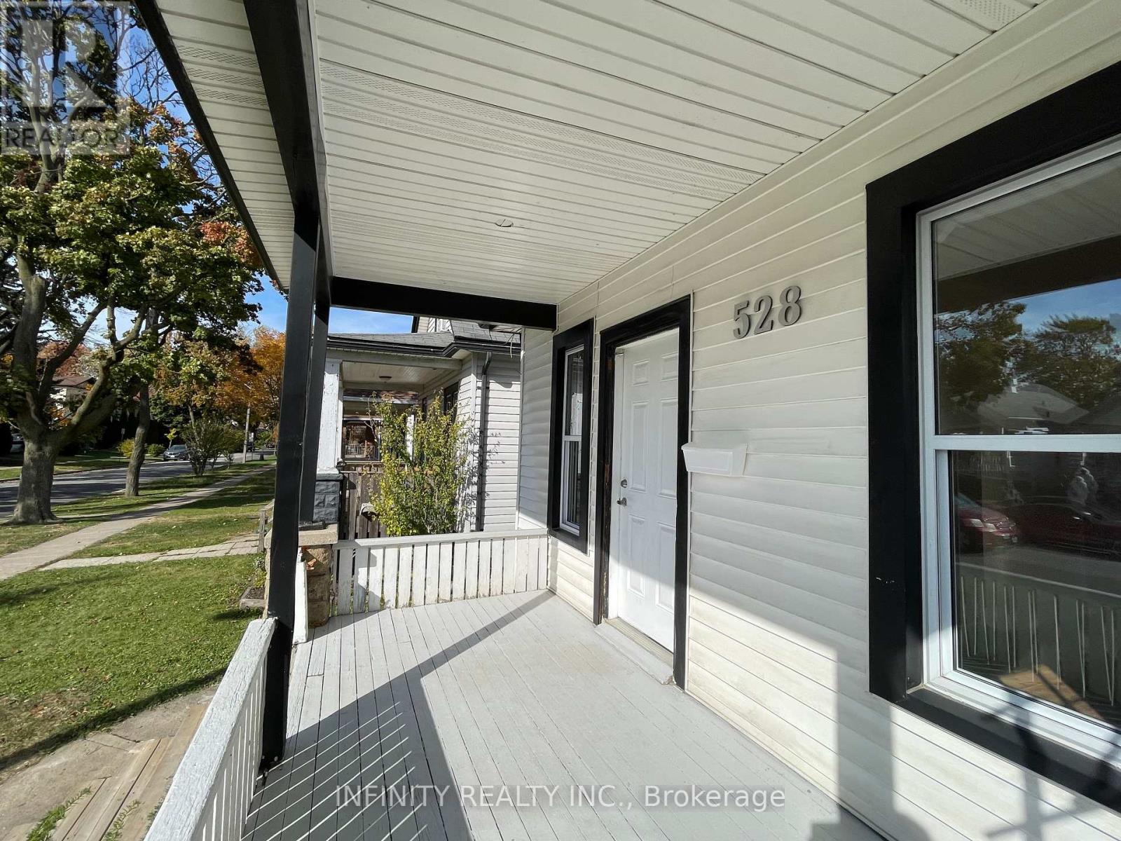 528 Elm Avenue, Windsor, Ontario  N9A 5H1 - Photo 4 - X10423522