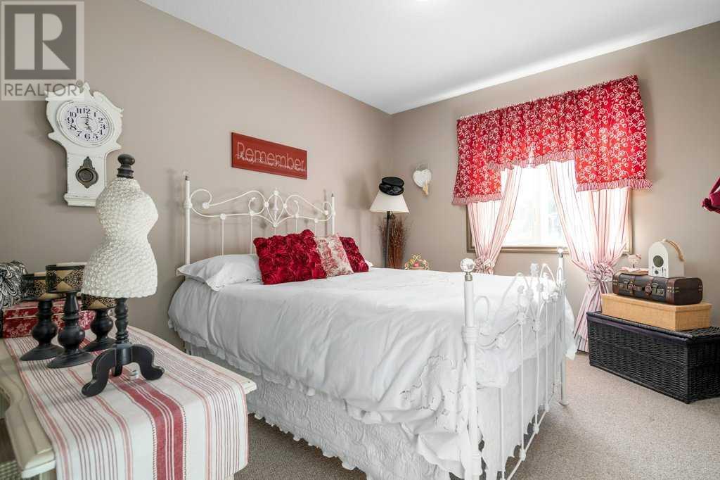 51 Sunrise Circle Sw, Medicine Hat, Alberta  T1B 4M7 - Photo 8 - A2178637