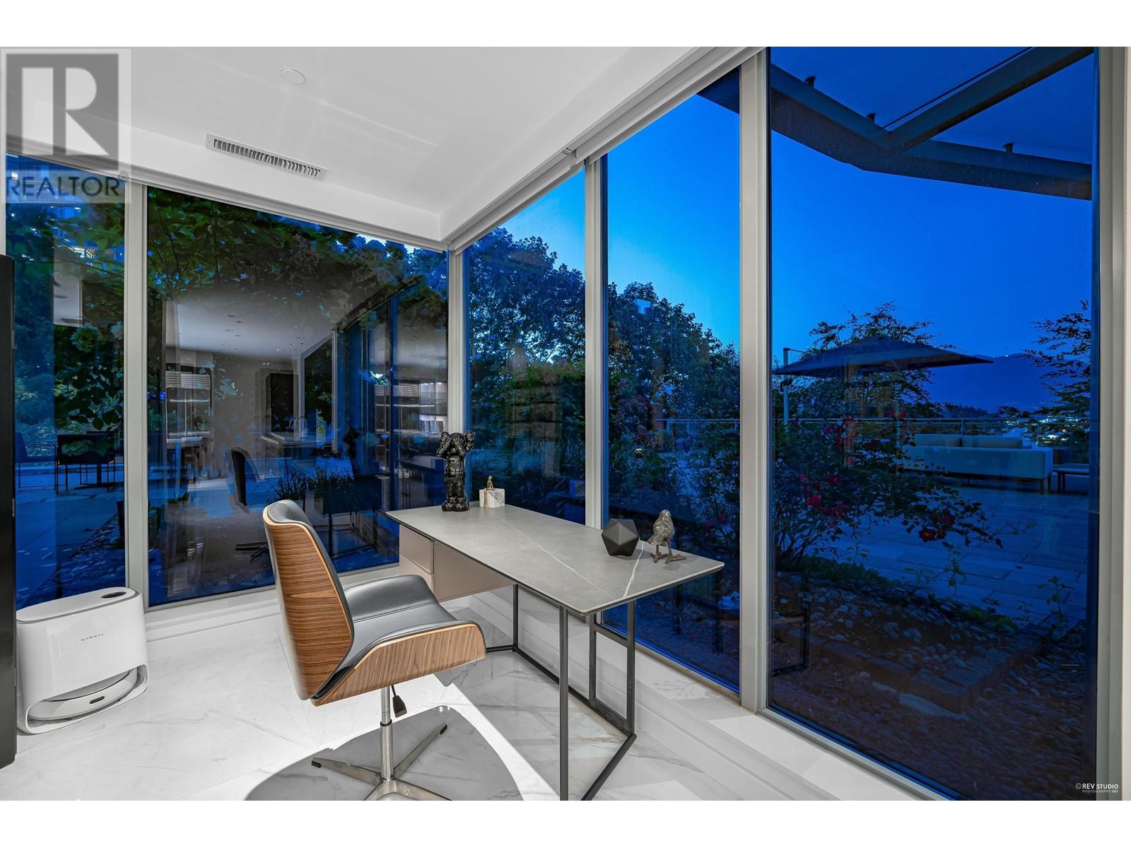 Listing Picture 19 of 40 : 301 1169 W CORDOVA STREET, Vancouver / 溫哥華 - 魯藝地產 Yvonne Lu Group - MLS Medallion Club Member