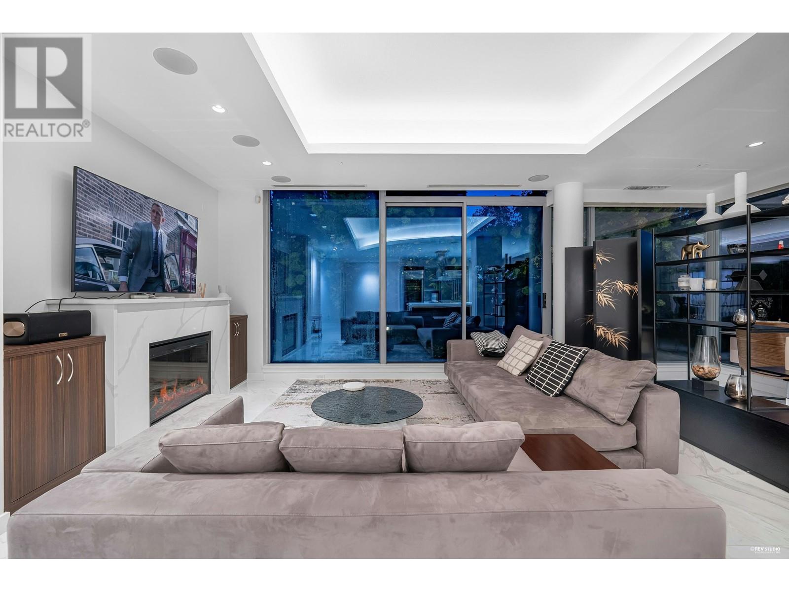 Listing Picture 24 of 40 : 301 1169 W CORDOVA STREET, Vancouver / 溫哥華 - 魯藝地產 Yvonne Lu Group - MLS Medallion Club Member