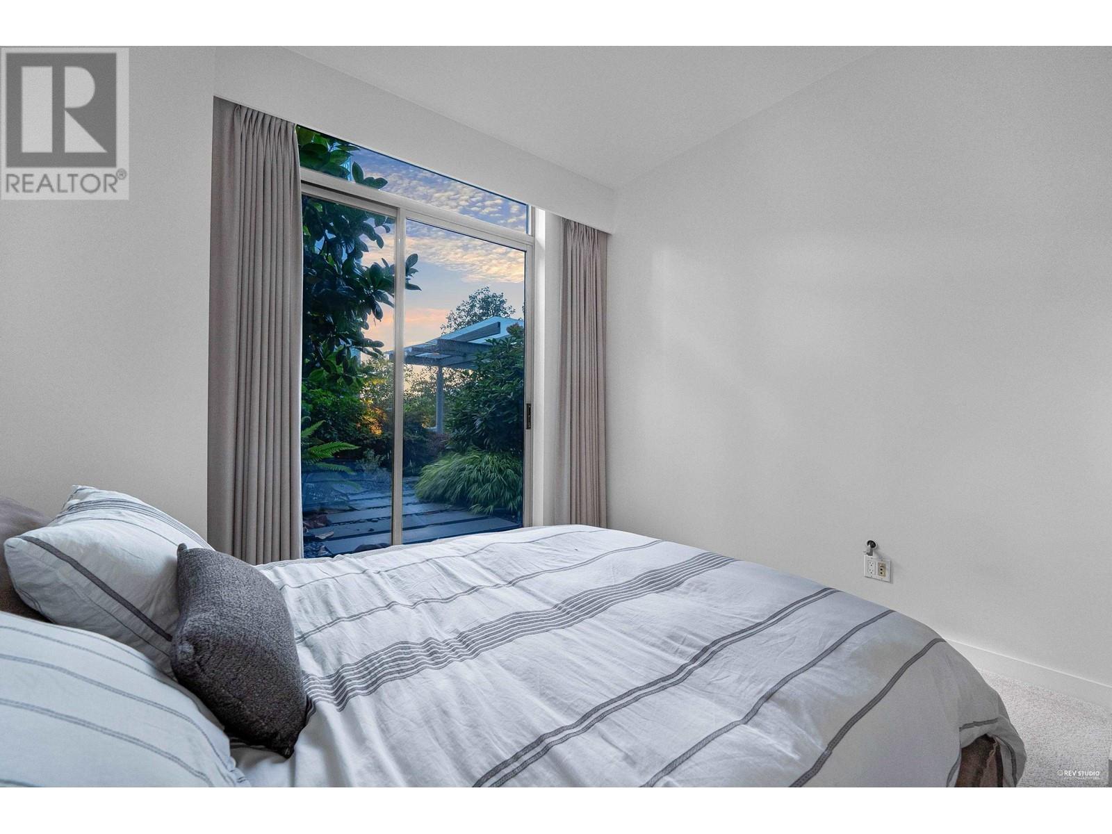 Listing Picture 34 of 40 : 301 1169 W CORDOVA STREET, Vancouver / 溫哥華 - 魯藝地產 Yvonne Lu Group - MLS Medallion Club Member