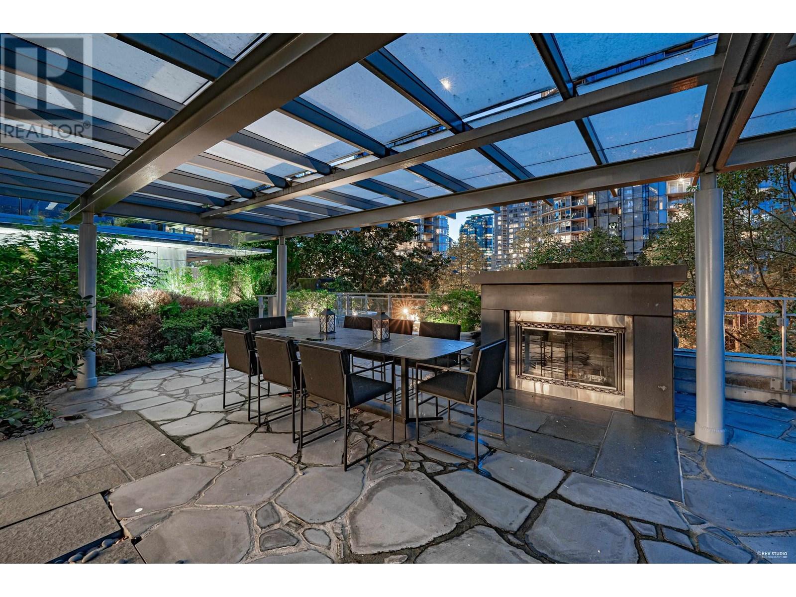 Listing Picture 7 of 40 : 301 1169 W CORDOVA STREET, Vancouver / 溫哥華 - 魯藝地產 Yvonne Lu Group - MLS Medallion Club Member